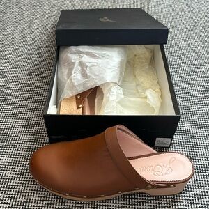 NIB Jcrew Grace Leather Convertible Clog